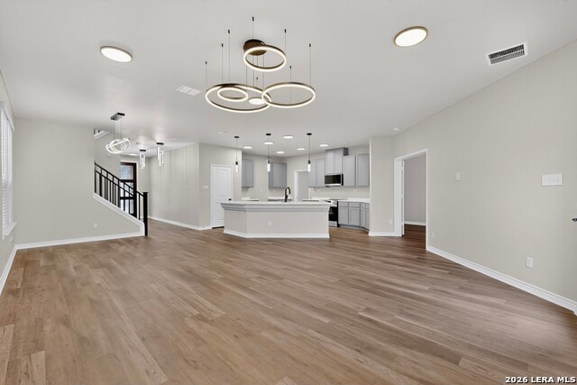 Image 5 of 37 For 3520 Under Par