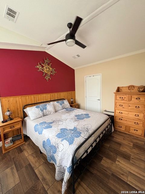 Image 14 of 36 For 282 Oak Trail