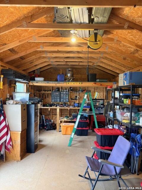 Image 24 of 36 For 282 Oak Trail