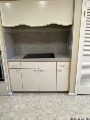 Image 12 of 27 For 8033 New Braunfels N # 400 E