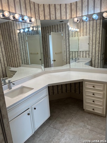 Image 5 of 27 For 8033 New Braunfels N # 400 E