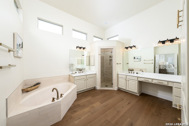 Image 15 of 33 For 19207 Tierra Cv