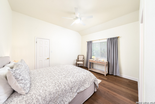 Image 23 of 33 For 19207 Tierra Cv