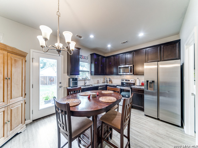 Image 12 of 25 For 326 Valley Star Dr