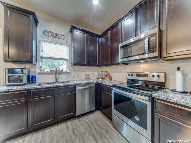 Image 13 of 25 For 326 Valley Star Dr