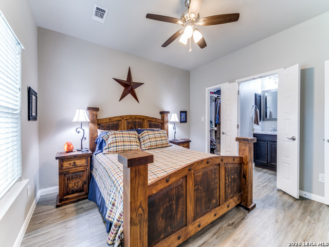 Image 17 of 25 For 326 Valley Star Dr