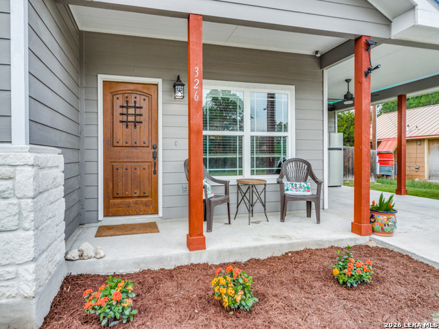 Image 5 of 25 For 326 Valley Star Dr