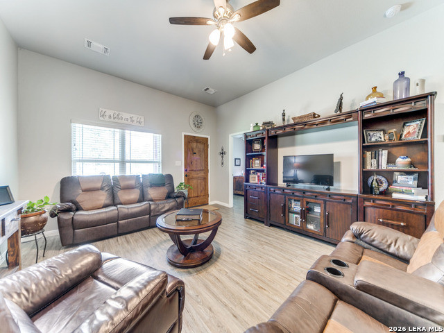 Image 9 of 25 For 326 Valley Star Dr