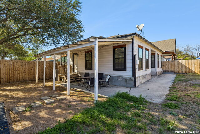 Image 14 of 44 For 1444 Mckinley Ave