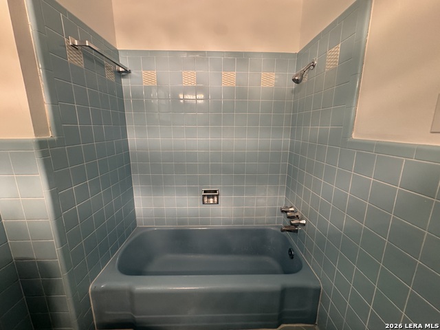 Image 14 of 19 For 4714 Allegheny Dr.