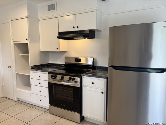 Image 4 of 19 For 4714 Allegheny Dr.