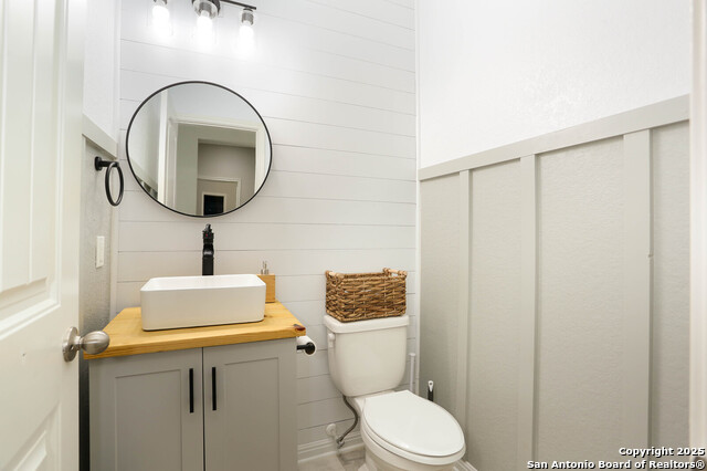 Image 18 of 28 For 13320 Romulus Way