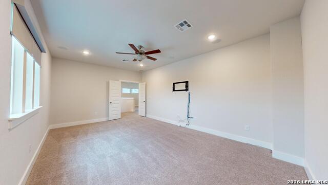 Image 37 of 54 For 11526 Hollering Pass