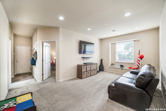 Image 18 of 32 For 2003 Laurel Park