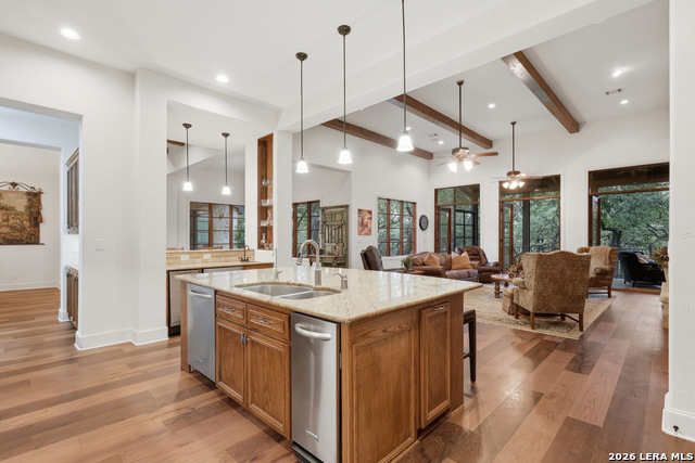 Image 19 of 50 For 82 Champion Clf