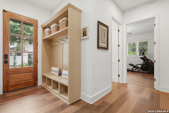 Image 38 of 50 For 82 Champion Clf