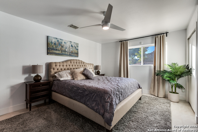 Image 34 of 49 For 311 Woodlake Dr E