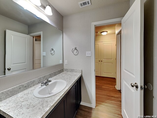 Listing photo id 10 for 9735 Marbach