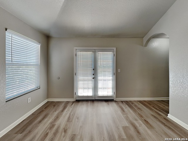 Image 3 of 16 For 9822 Vandenberg