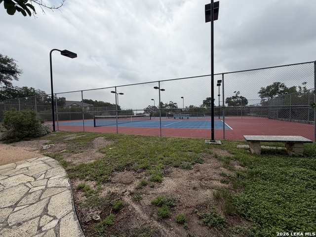 Listing photo id 4 for 6515 Buffalo Hls