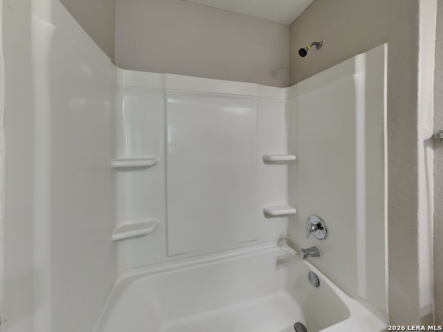 Image 8 of 16 For 5118 Everett