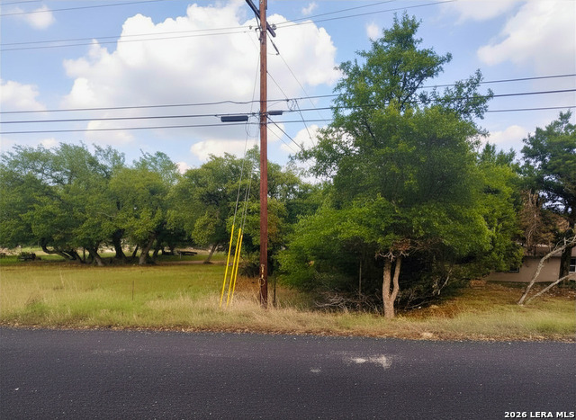 Image 3 of 8 For 744 Farhills Dr