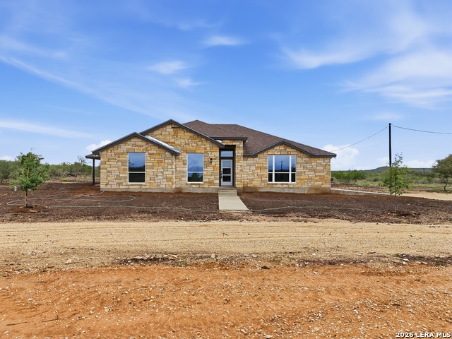 Details for 60 Friendship Hills, Uvalde, TX 78801