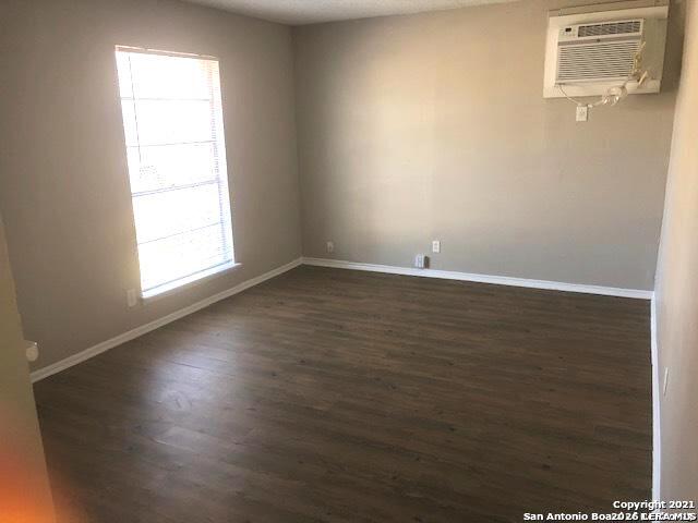 Image 3 of 15 For 5418 Indian Pipe St