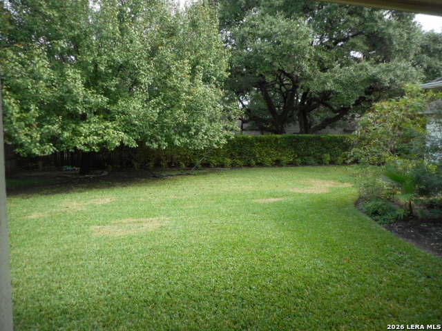 Image 8 of 11 For 4011 Heights View Dr