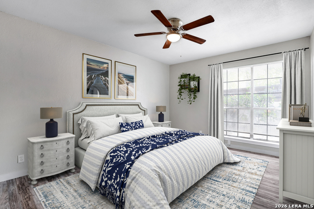 Listing photo id 2 for 8611 Datapoint Dr  43