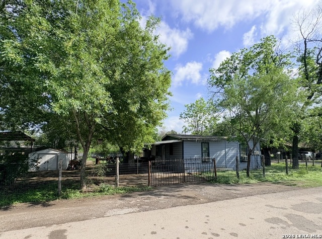 Image 2 of 4 For 500 Margarita St