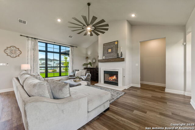 Image 7 of 47 For 150 Madrone Trail