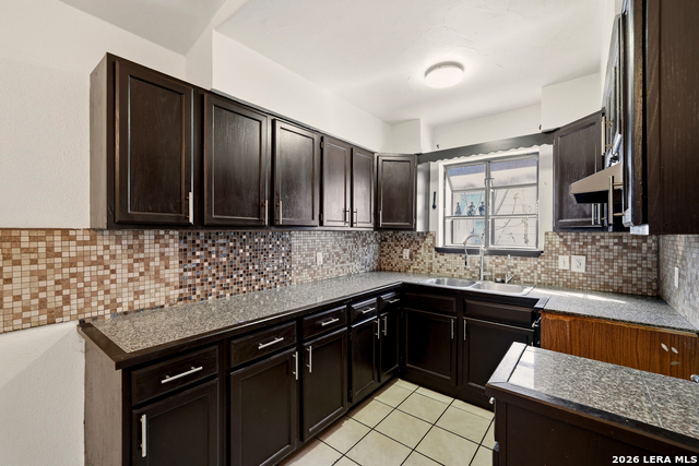 Image 17 of 28 For 106 Wayfarer