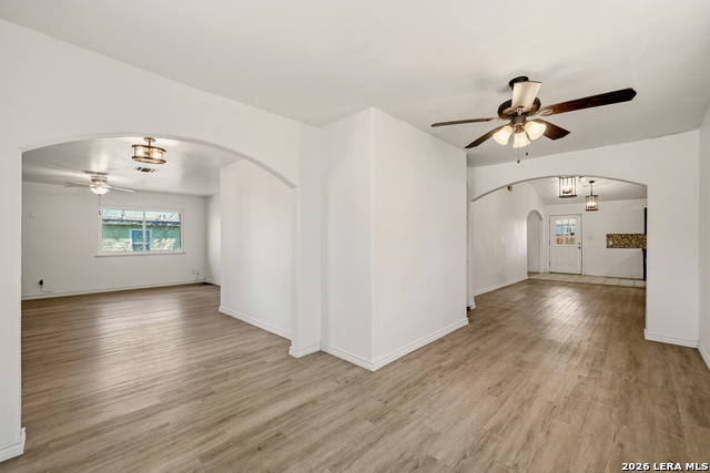 Image 24 of 28 For 106 Wayfarer