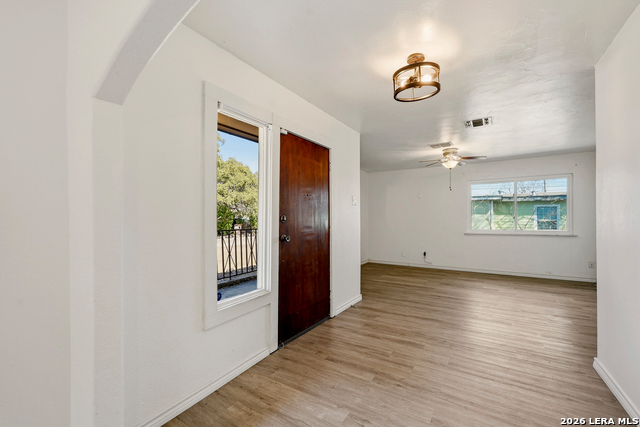 Image 25 of 28 For 106 Wayfarer