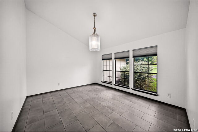 Image 25 of 59 For 25334 Hazy Hollow