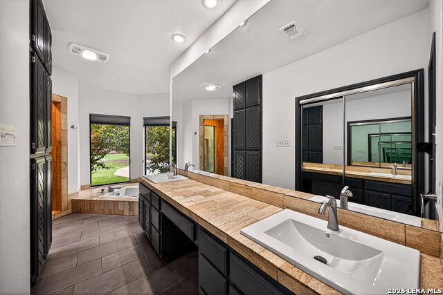 Image 34 of 59 For 25334 Hazy Hollow