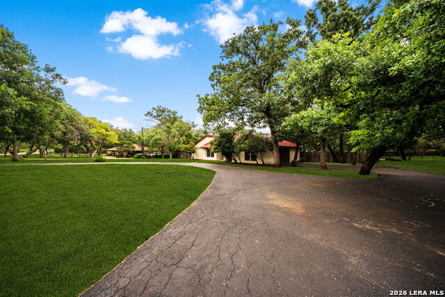 Image 4 of 59 For 25334 Hazy Hollow