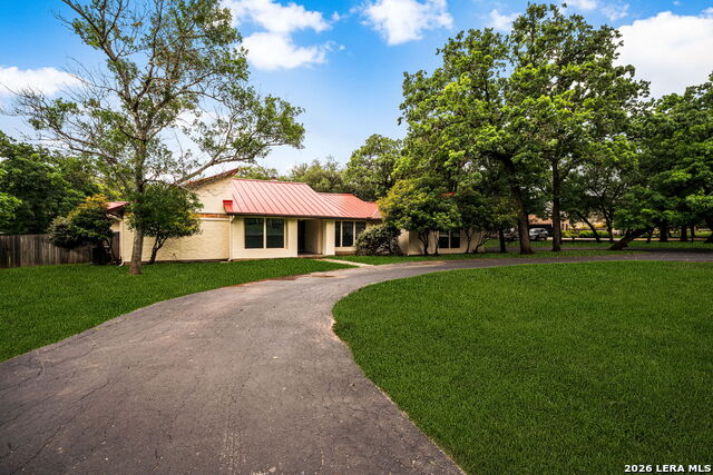 Image 6 of 59 For 25334 Hazy Hollow