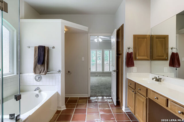 Image 14 of 25 For 15114 Grayoak Forest