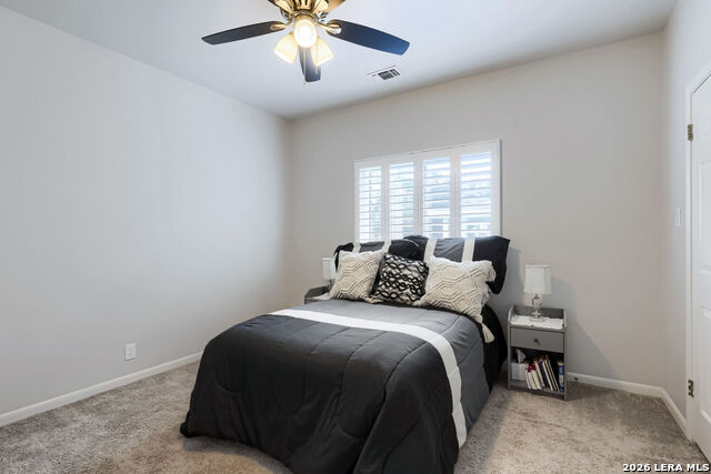 Image 17 of 25 For 15114 Grayoak Forest