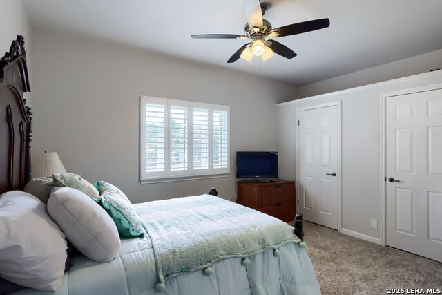 Image 19 of 25 For 15114 Grayoak Forest