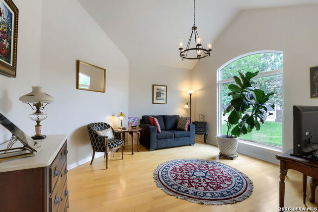 Image 4 of 25 For 15114 Grayoak Forest