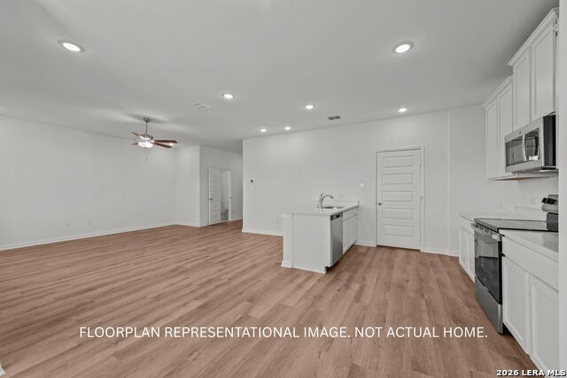 Listing photo id 10 for 4222 Winston Way