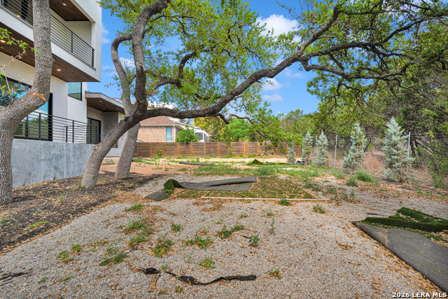 Image 25 of 25 For 15302 Barrie