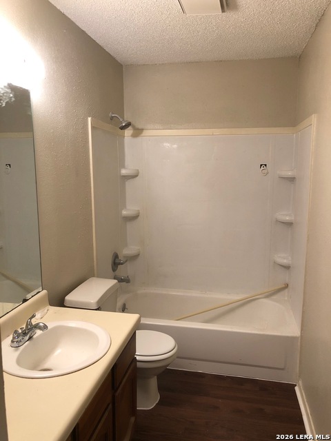 Image 11 of 28 For 7220 Rimwood