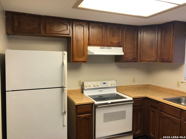 Image 12 of 28 For 7220 Rimwood