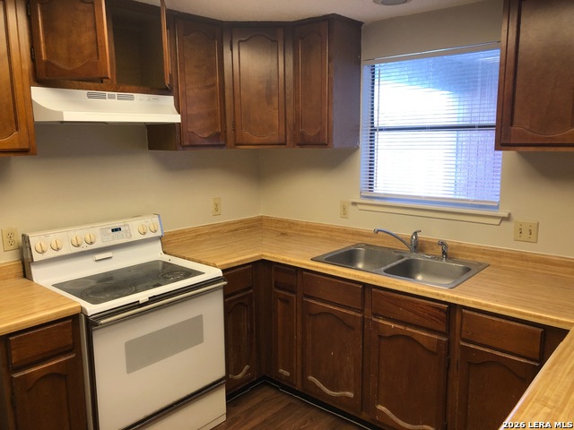 Image 6 of 28 For 7220 Rimwood