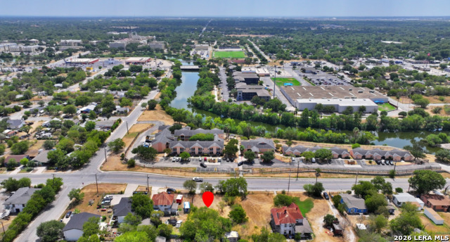 Image 2 of 5 For 4515 Martin St W