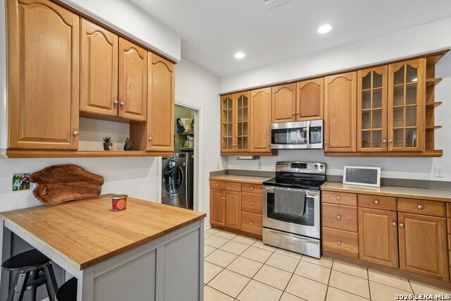 Image 11 of 35 For 15727 Knolldown